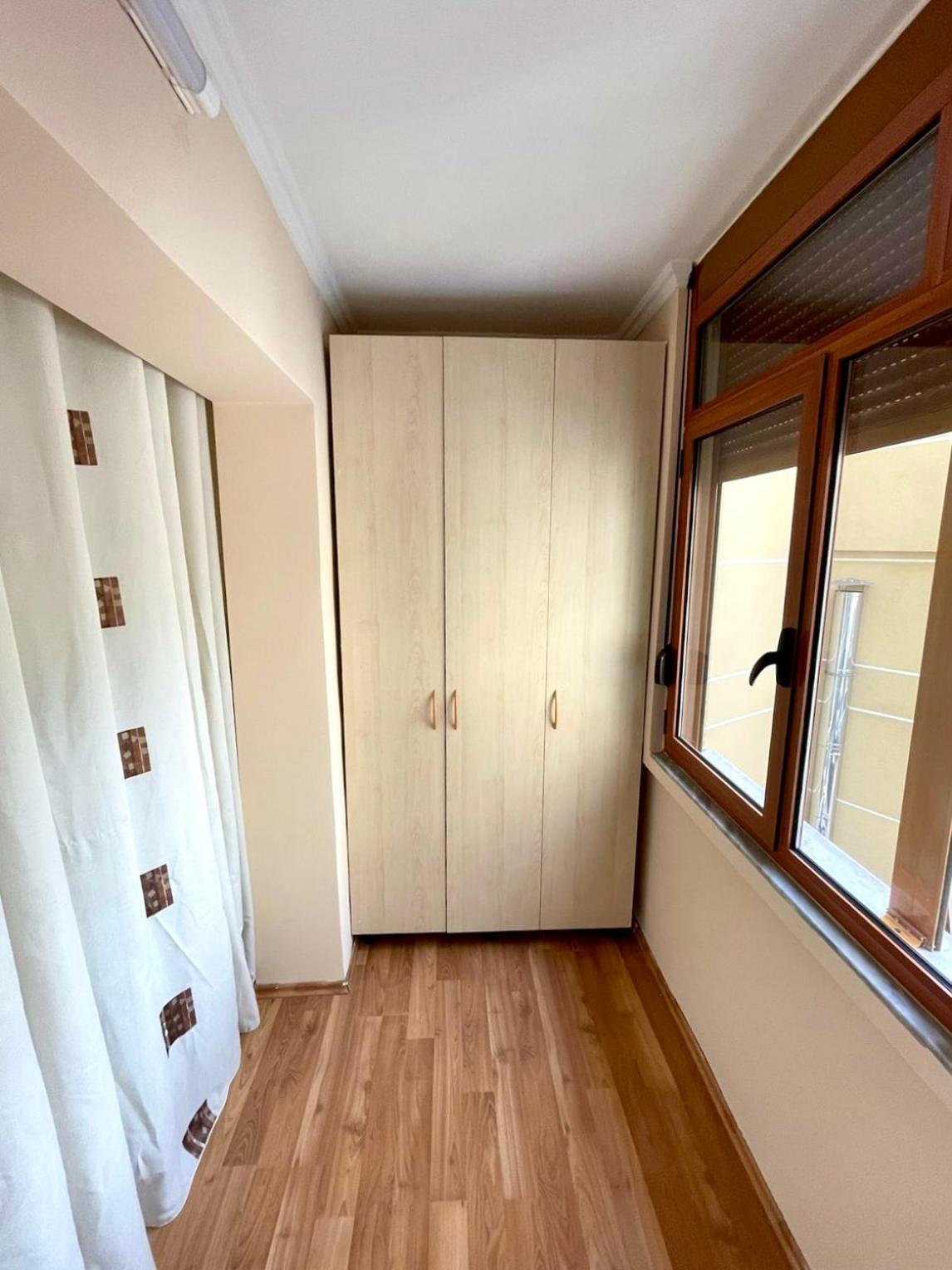 Skanderbeg Square Apartment 02 티라나 외부 사진