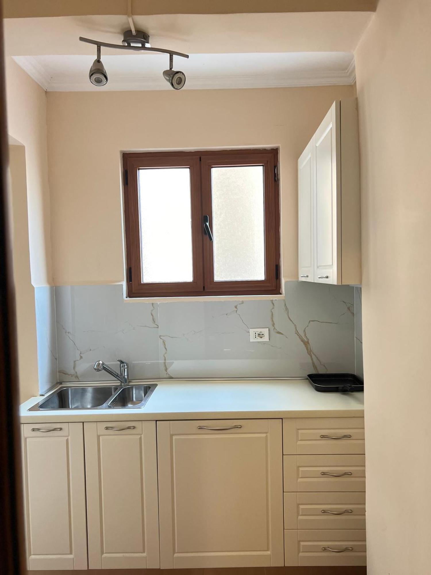 Skanderbeg Square Apartment 02 티라나 외부 사진